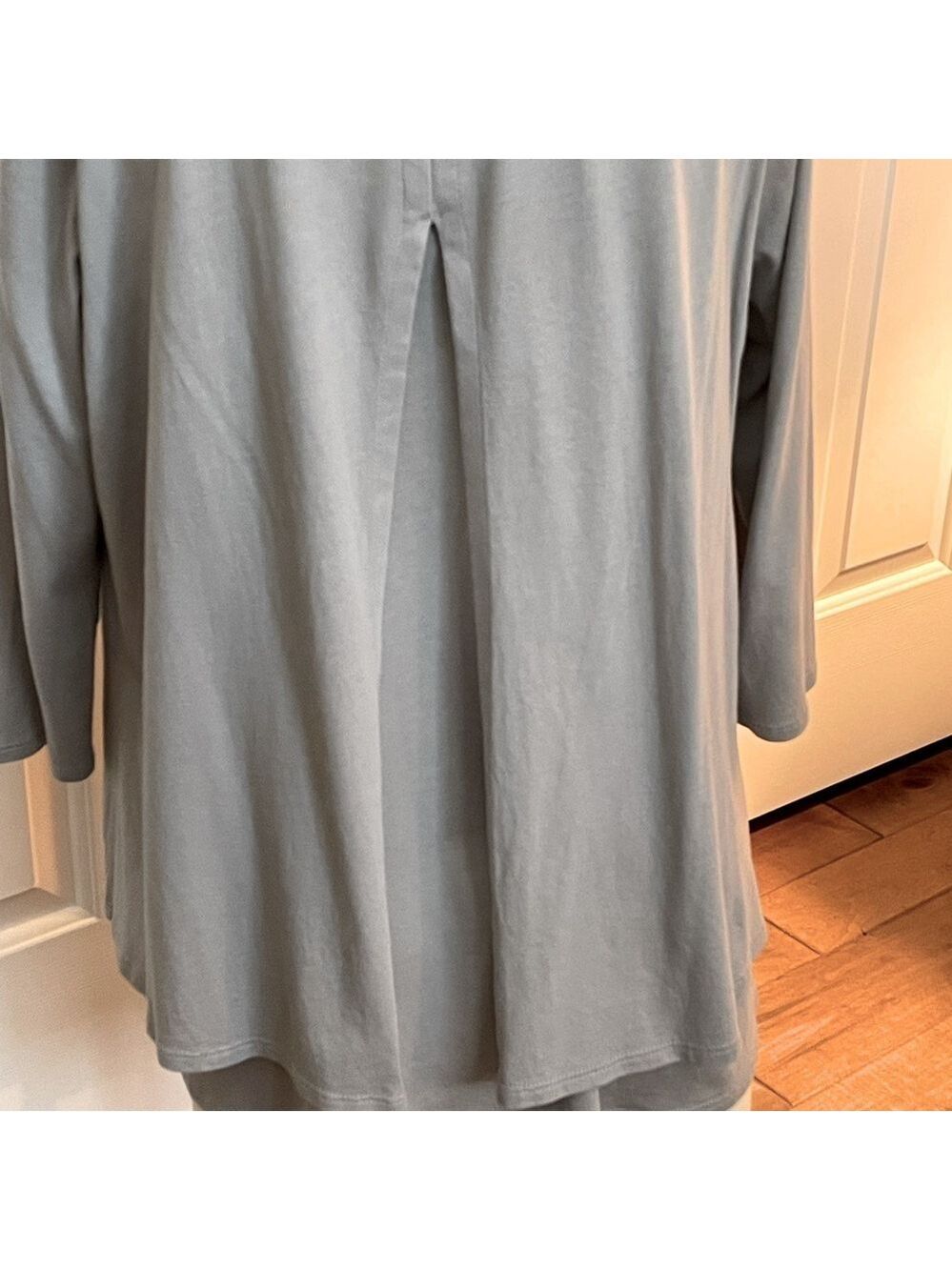 Elliptical Layered Tunic Top - Picture 3 of 4